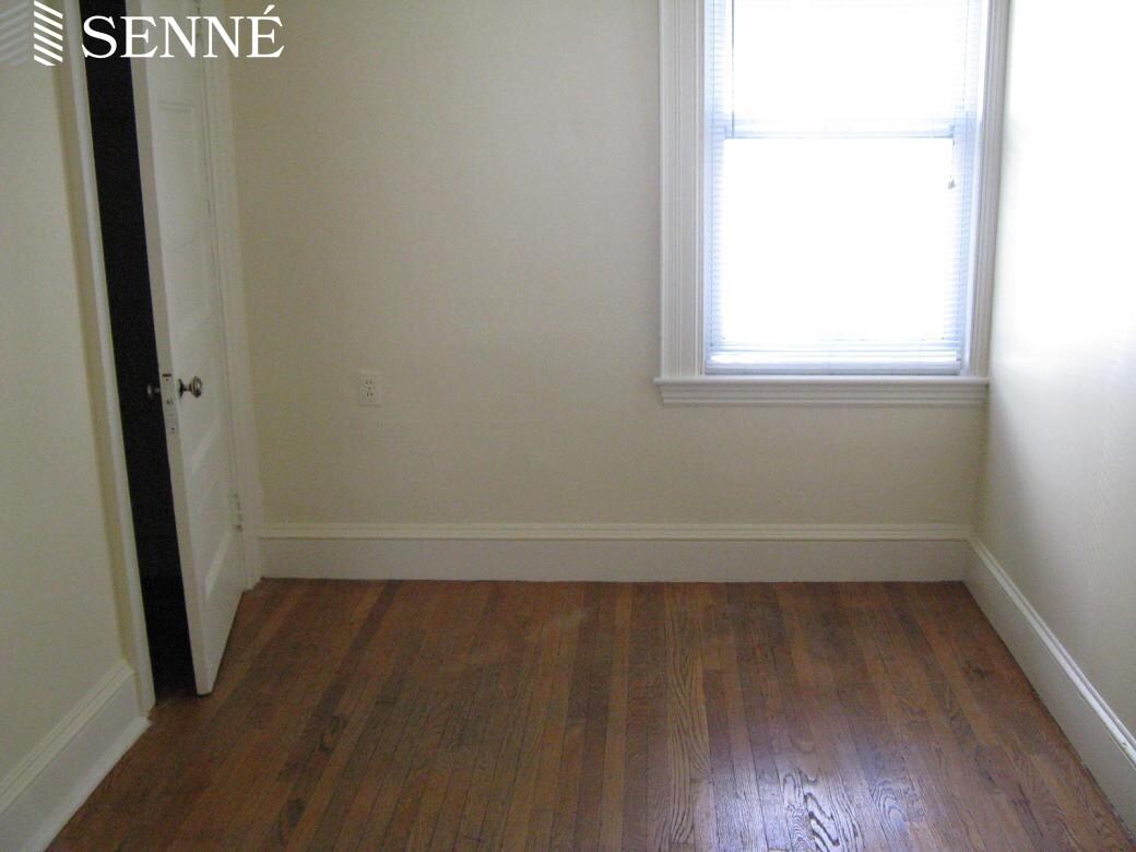 14 Prentiss St, Harvard Square