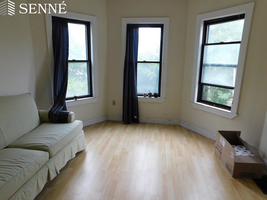 51 Porter Rd, Porter Square