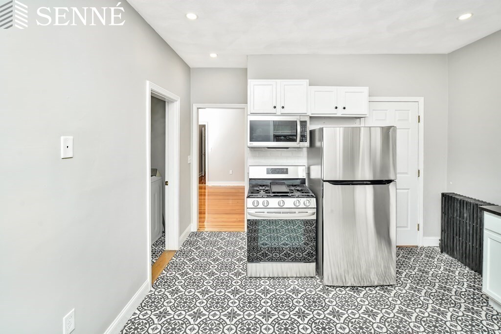 109 Walnut St, Gilman Square