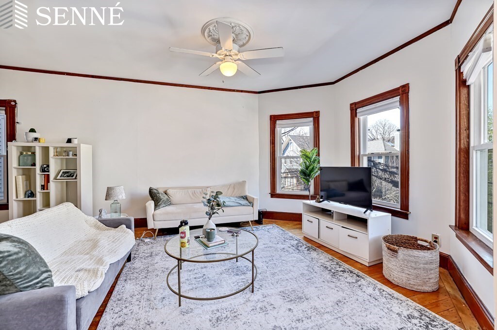 26 Crescent St, Harvard Square