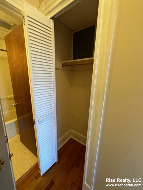 37 Joy St, Beacon Hill