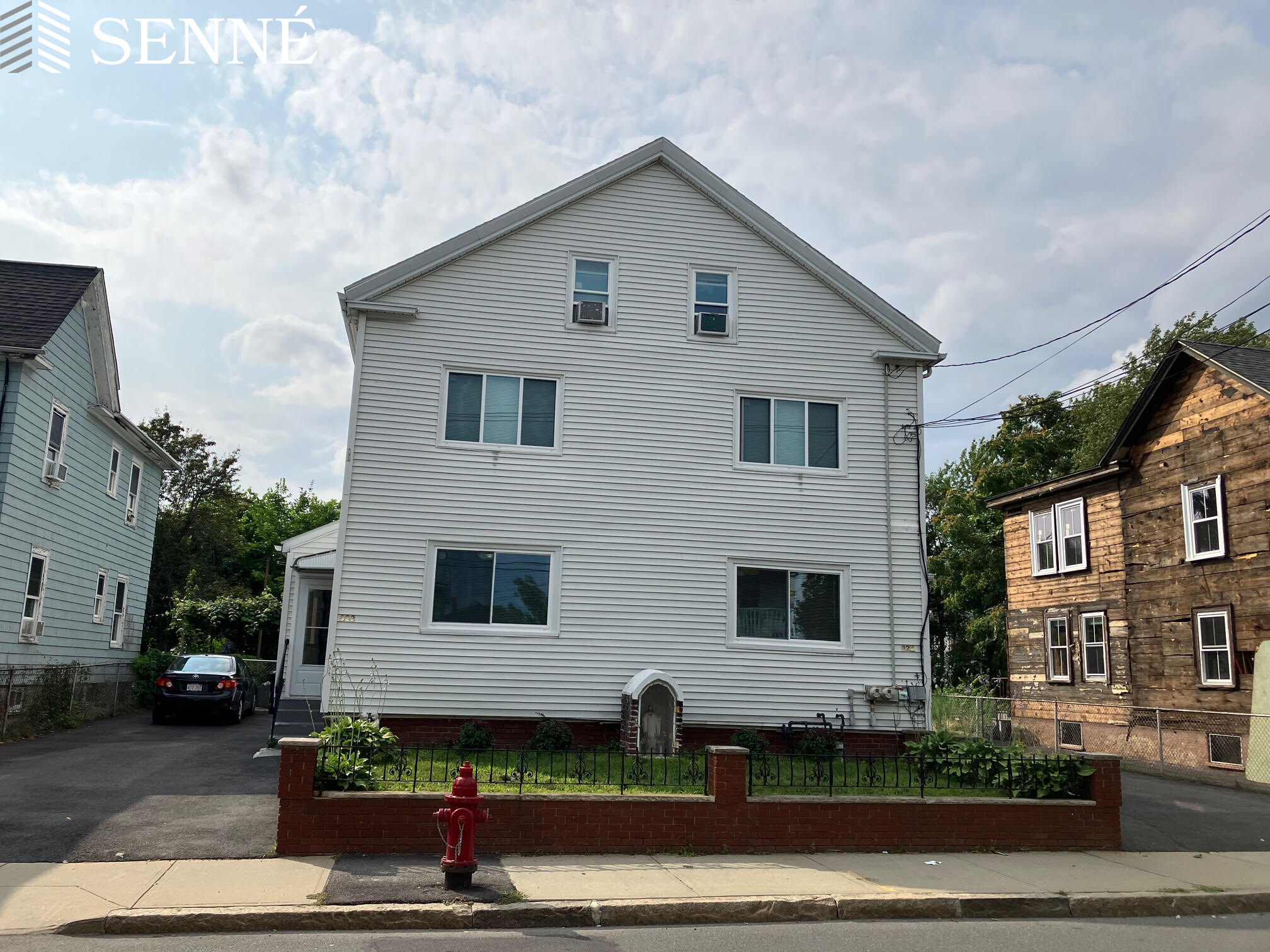 322 Lowell St, Davis Square