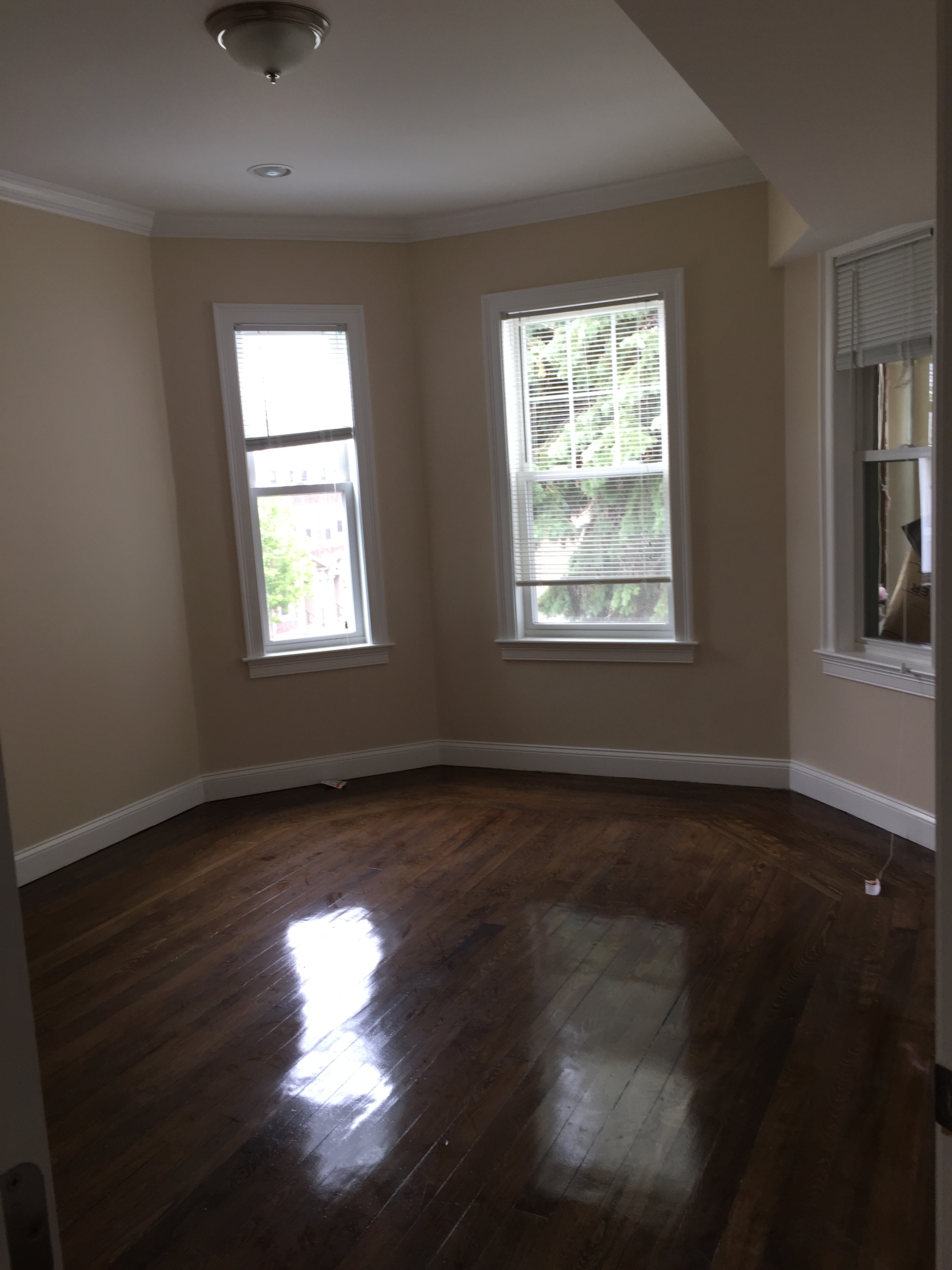 71 Walnut Park, Roxbury