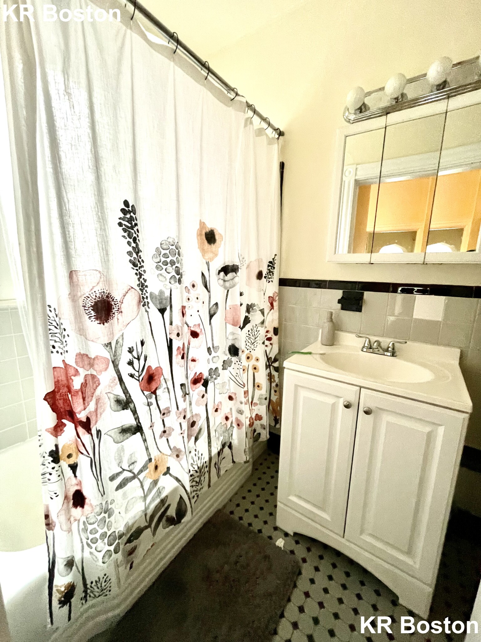 1448 Beacon St, Coolidge Corner