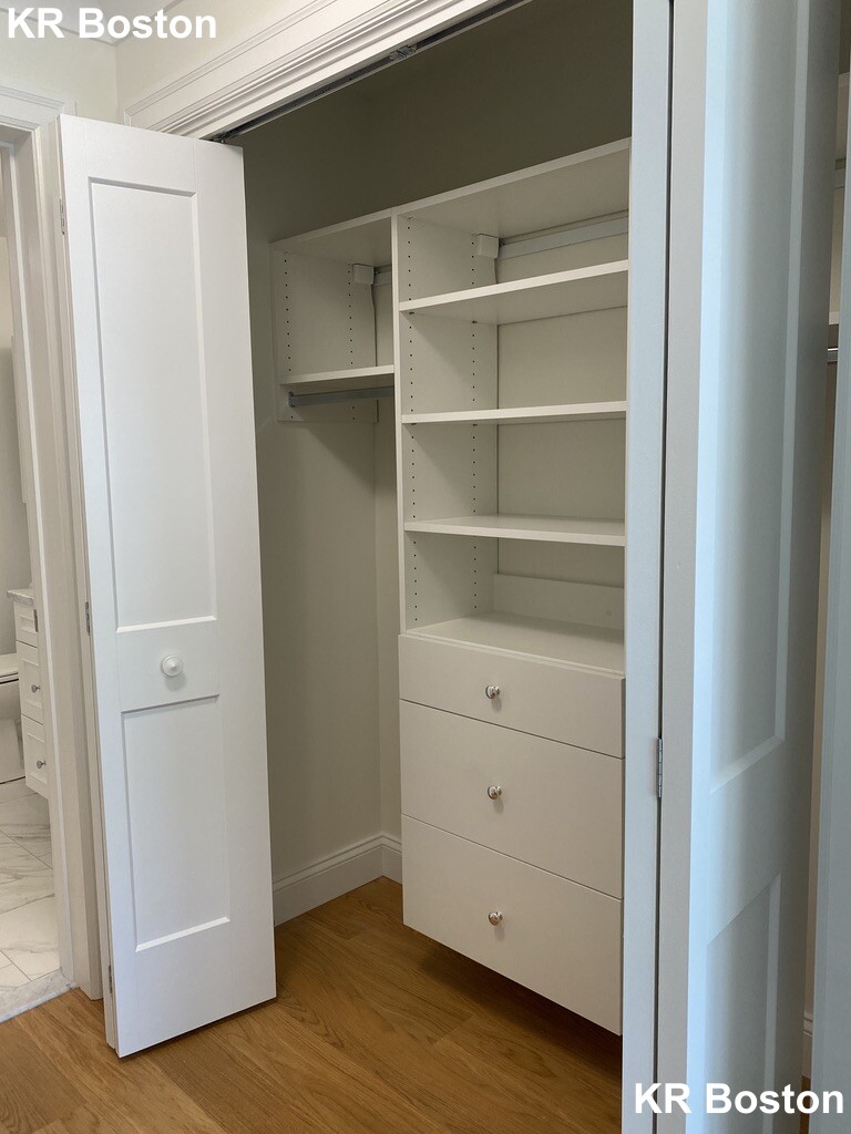 113 Gerry Rd, Chestnut Hill