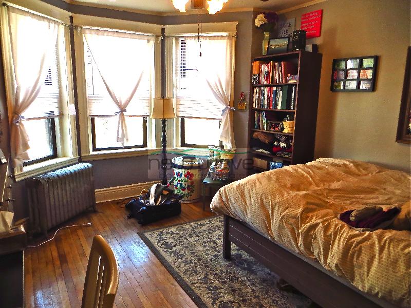 56 Queensberry St, Fenway