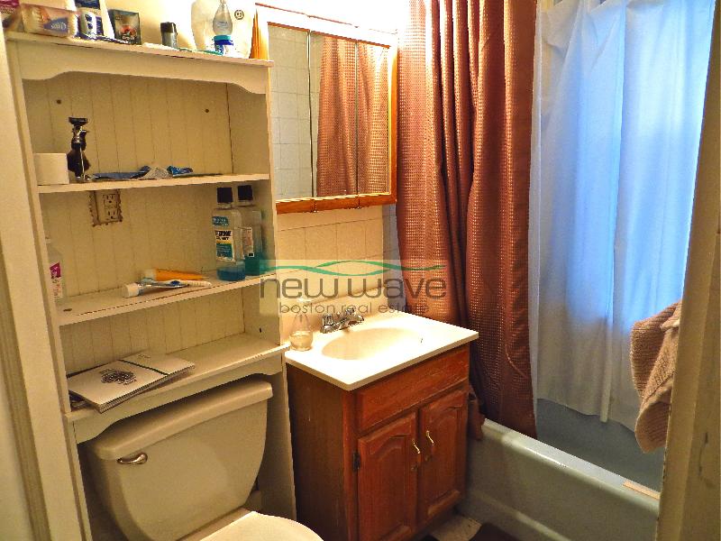 56 Queensberry St, Fenway