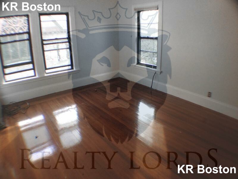 31 Quint Ave, Allston