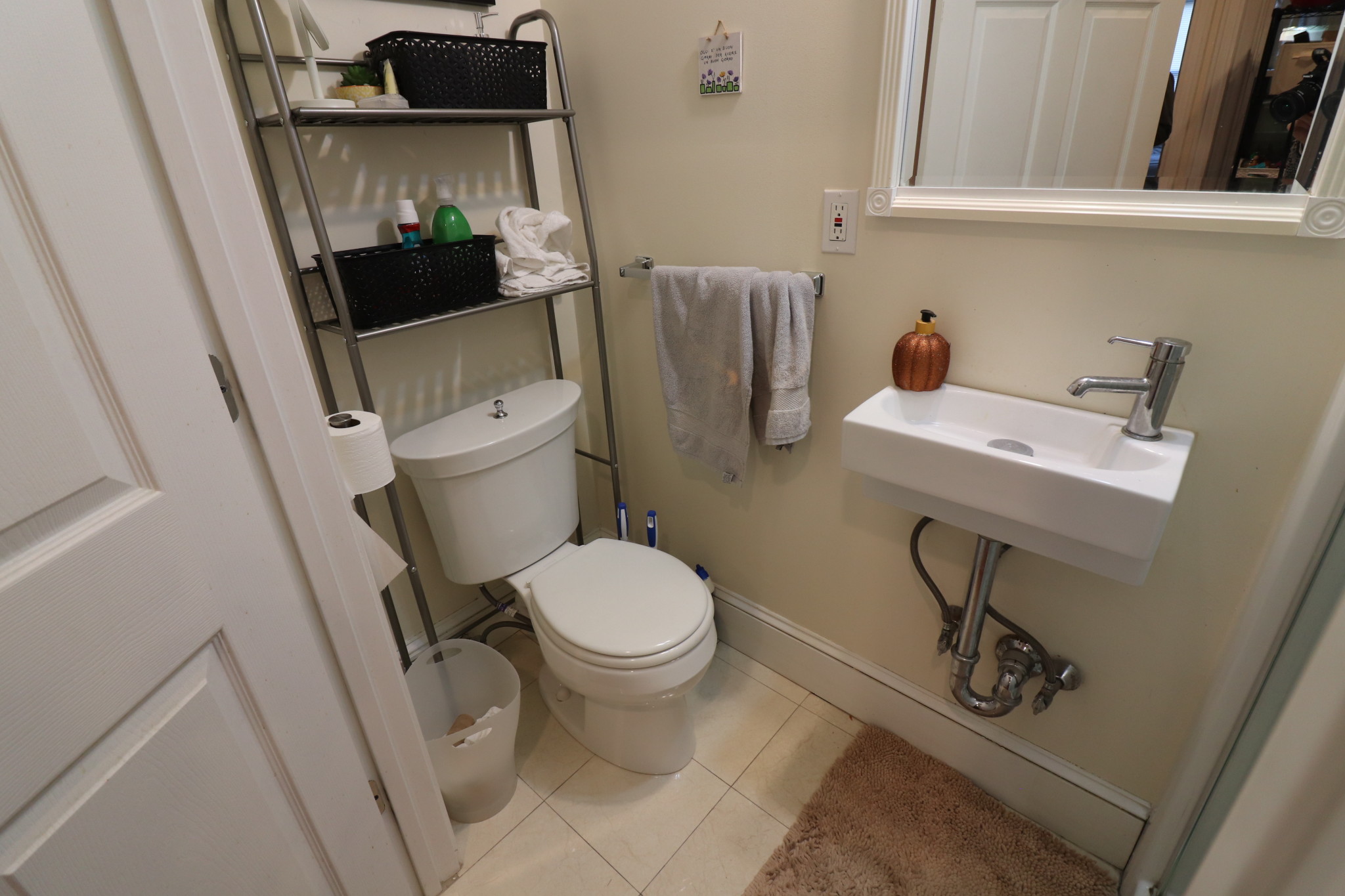 191 Winthrop Rd, Washington Square