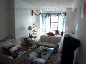 23 Cortes St, Back Bay