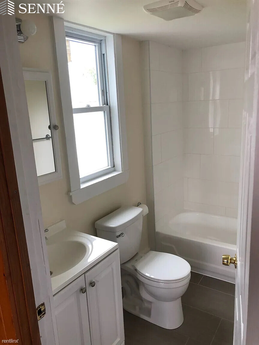 27 Gordon St, Allston