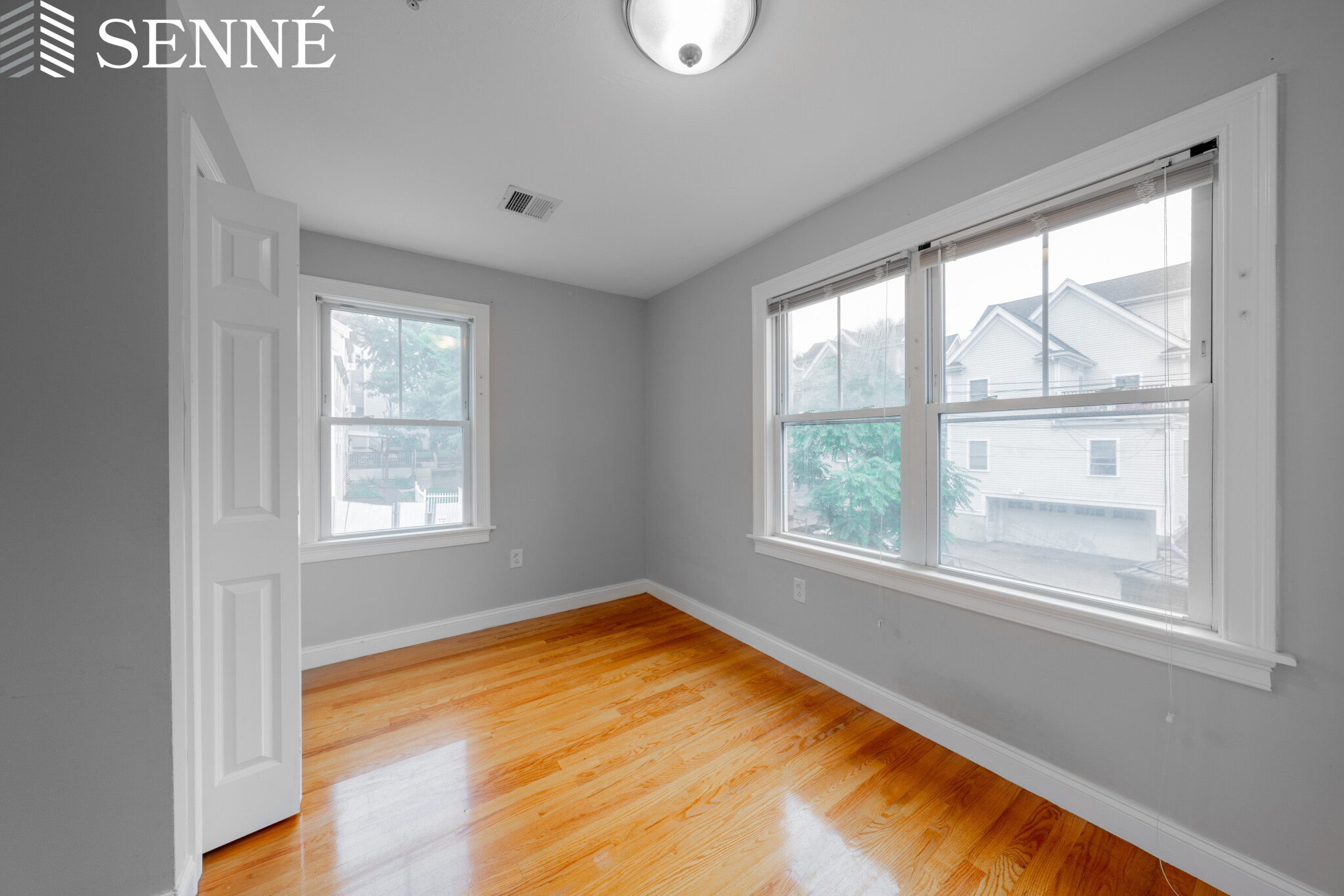 16 Notre Dame St, Jamaica Plain