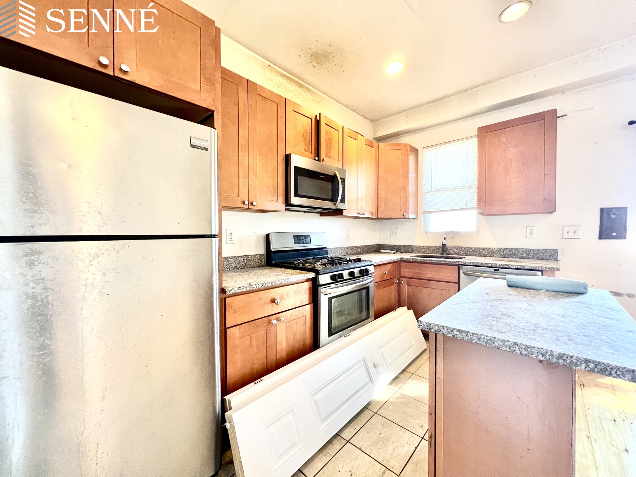 28 Fisher Ave, Mission Hill