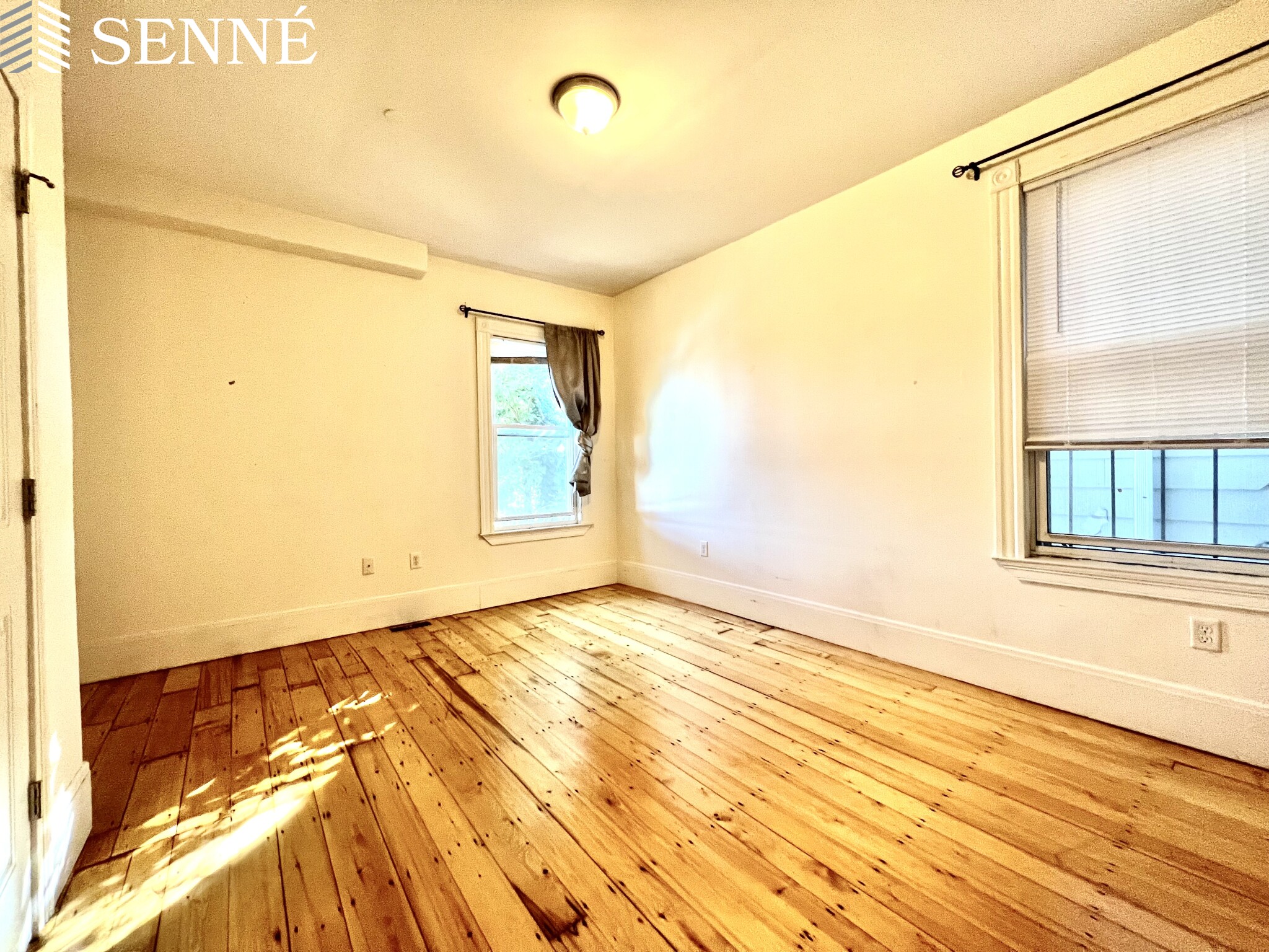 28 Fisher Ave, Mission Hill