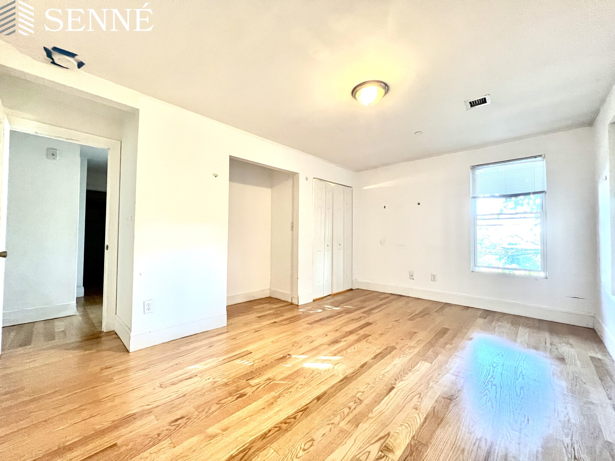 28 Fisher Ave, Mission Hill