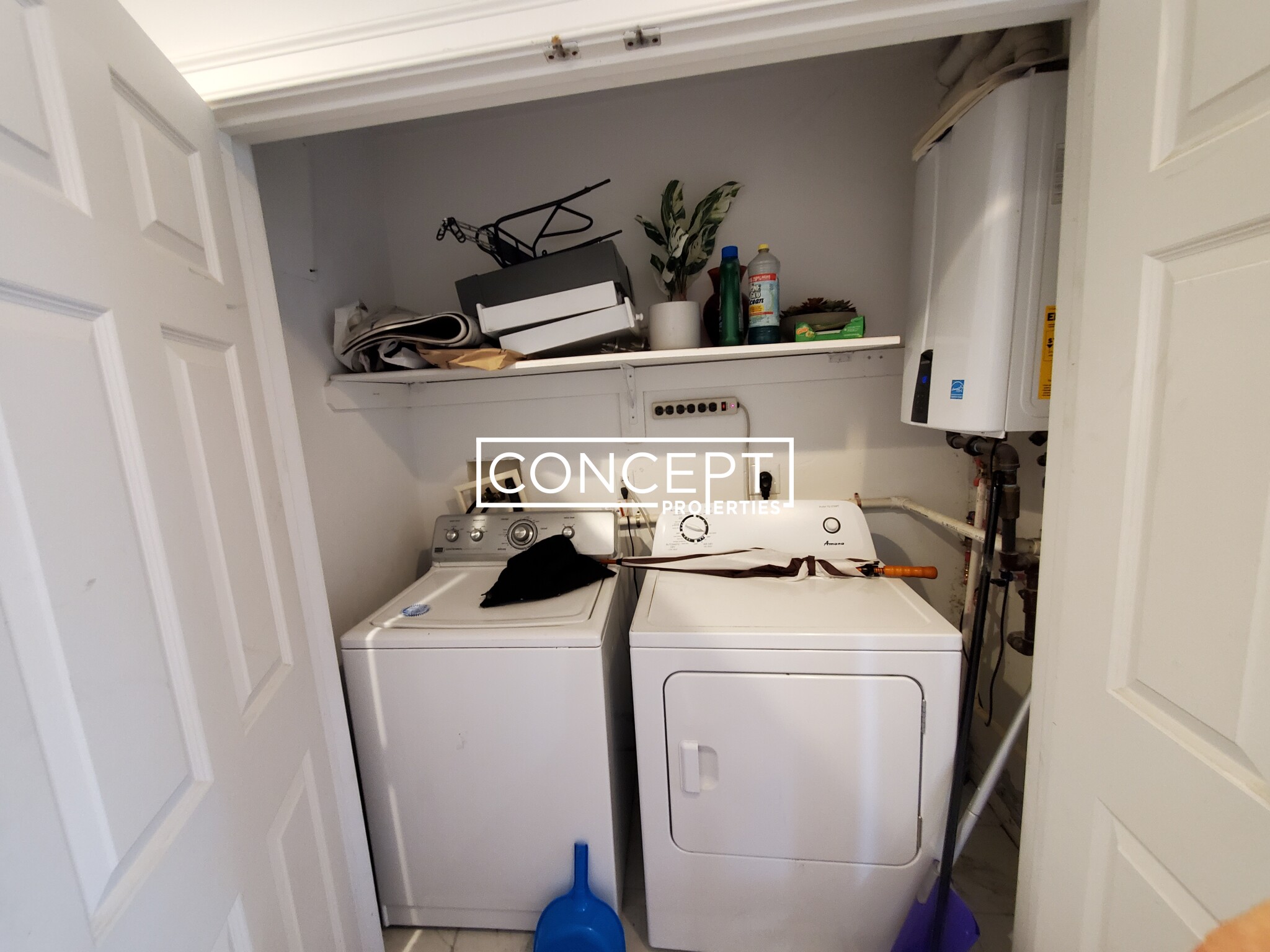 57 Circuit St, Roxbury