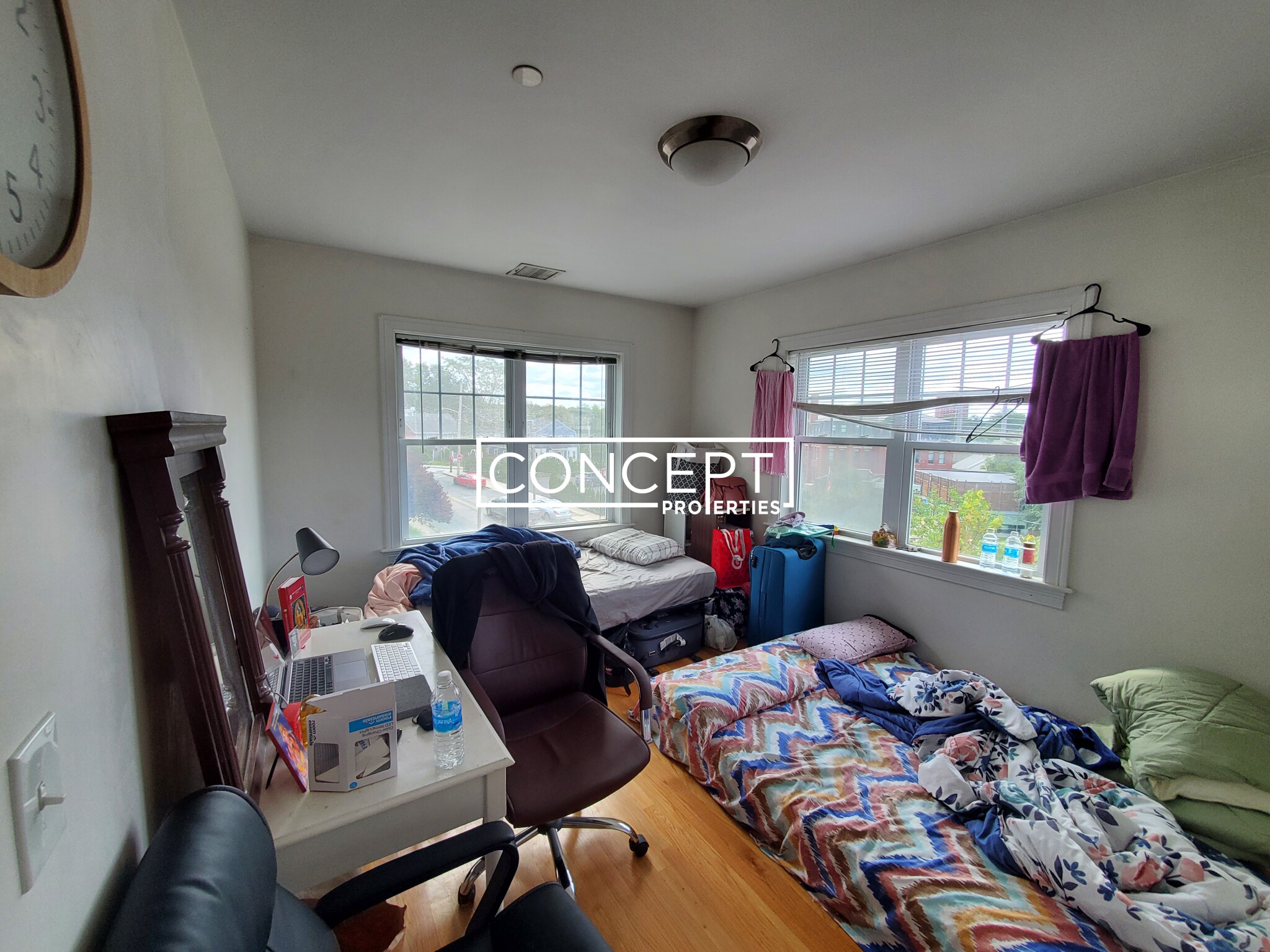 57 Circuit St, Roxbury