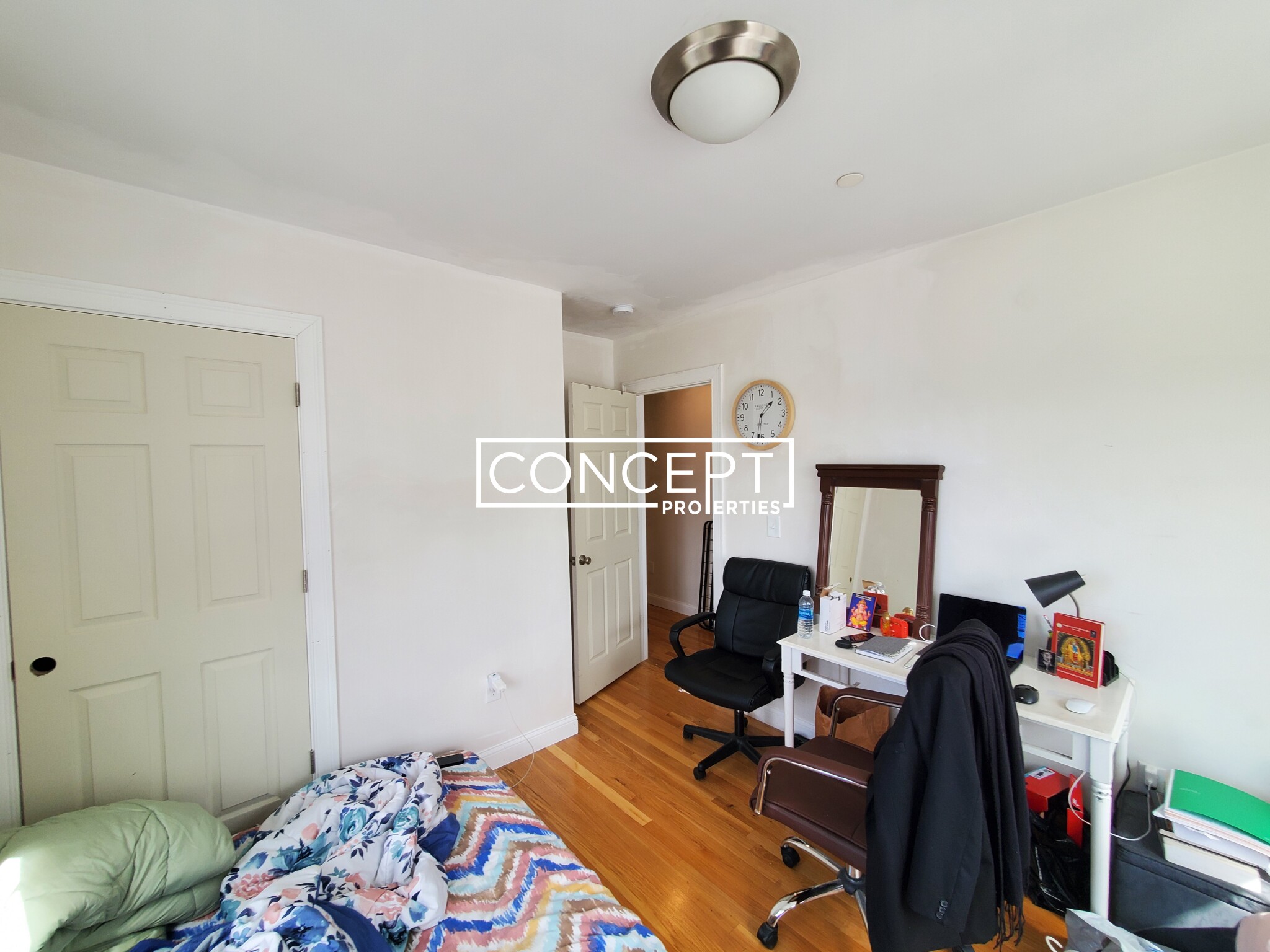 57 Circuit St, Roxbury