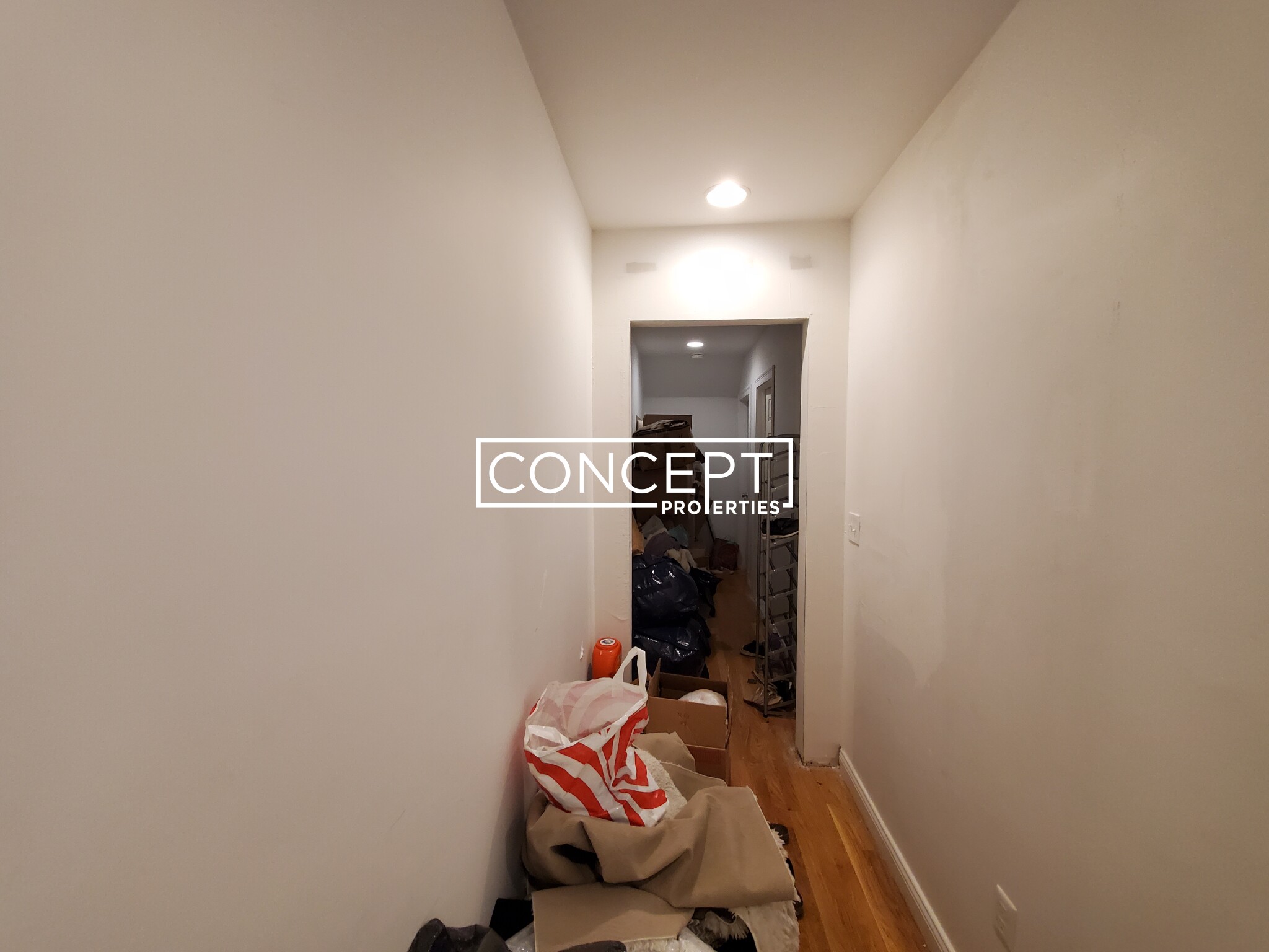 57 Circuit St, Roxbury