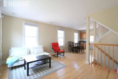 86 Winter St, East Cambridge