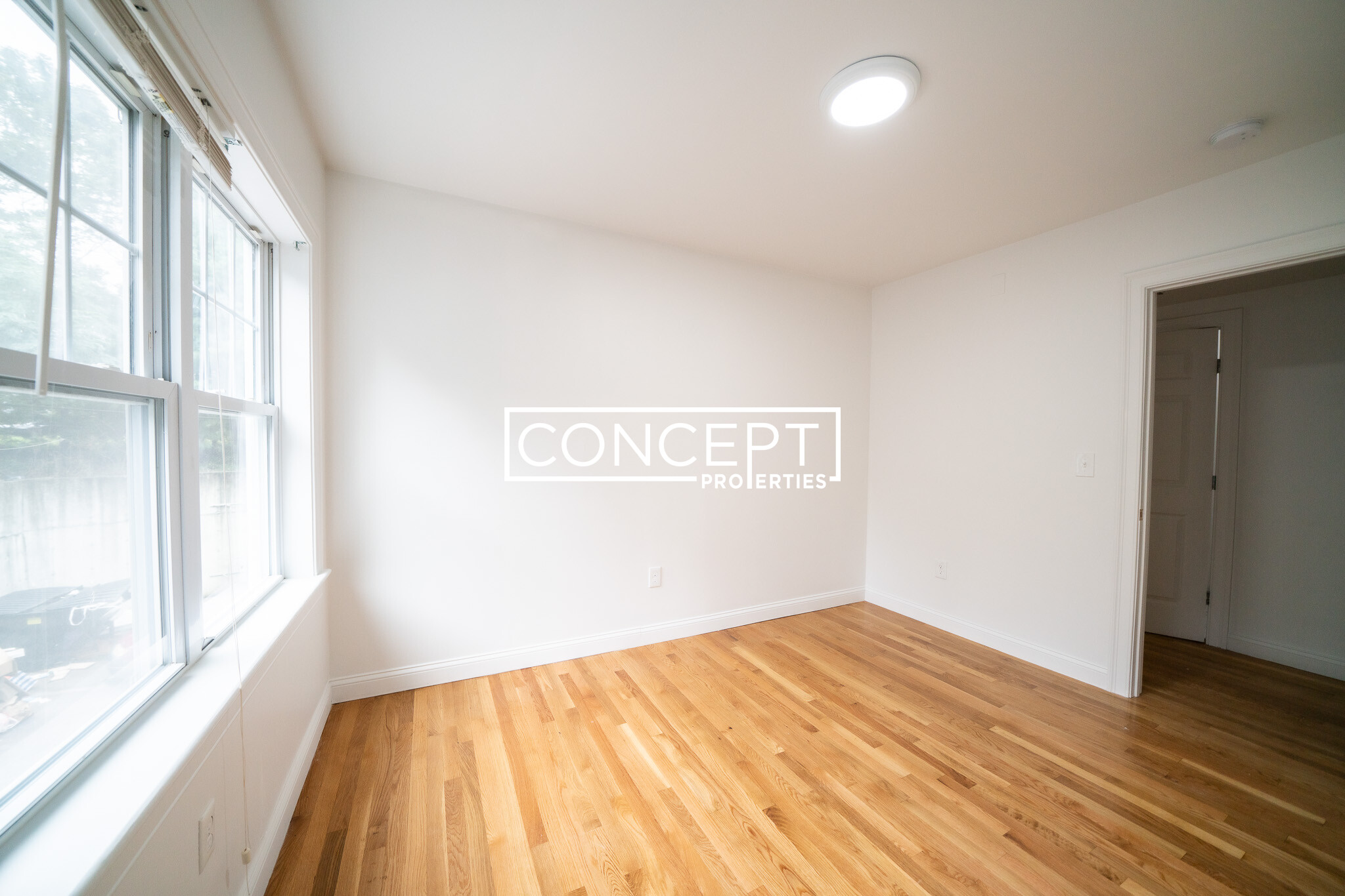 57 Circuit St, Roxbury