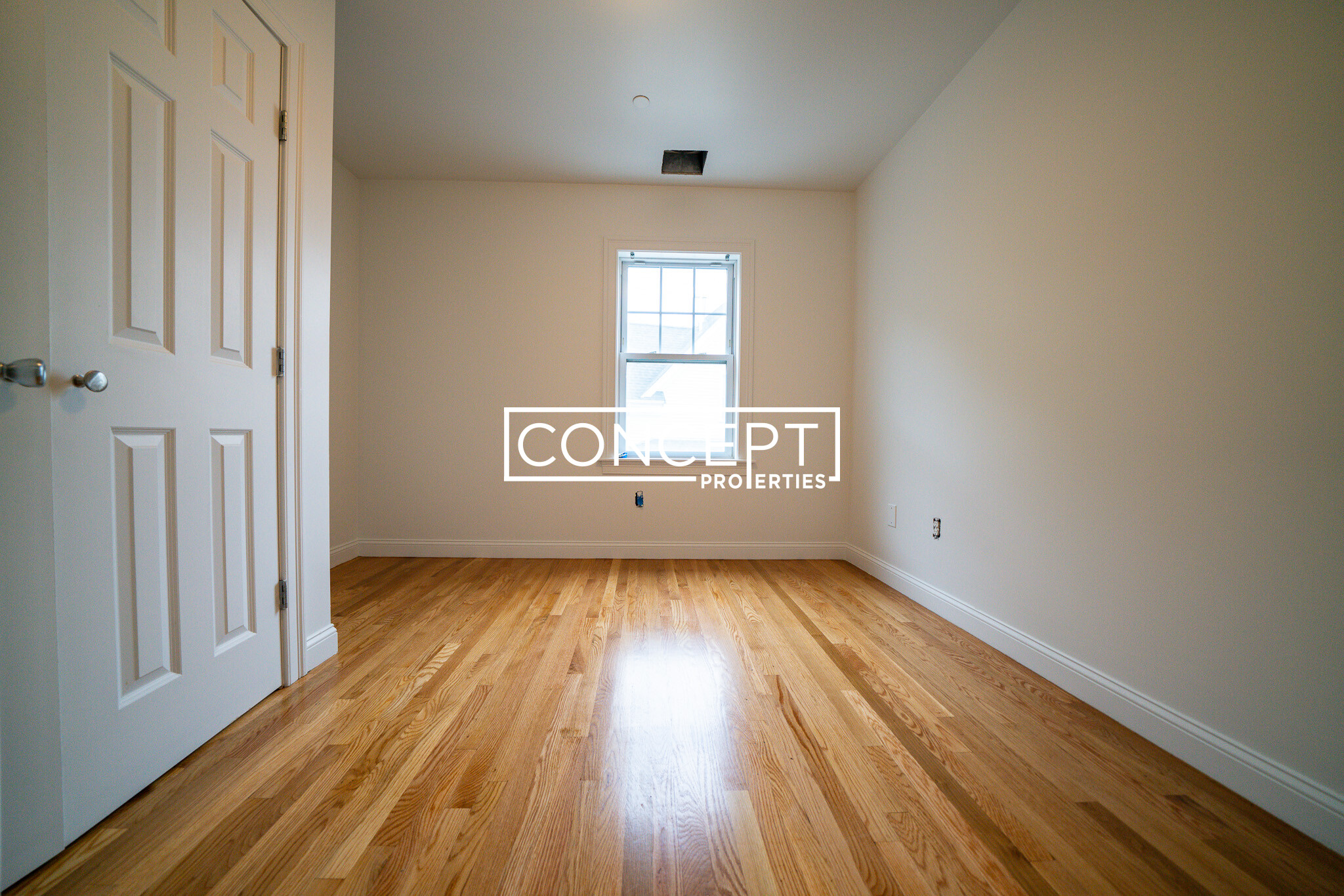 57 Circuit St, Roxbury