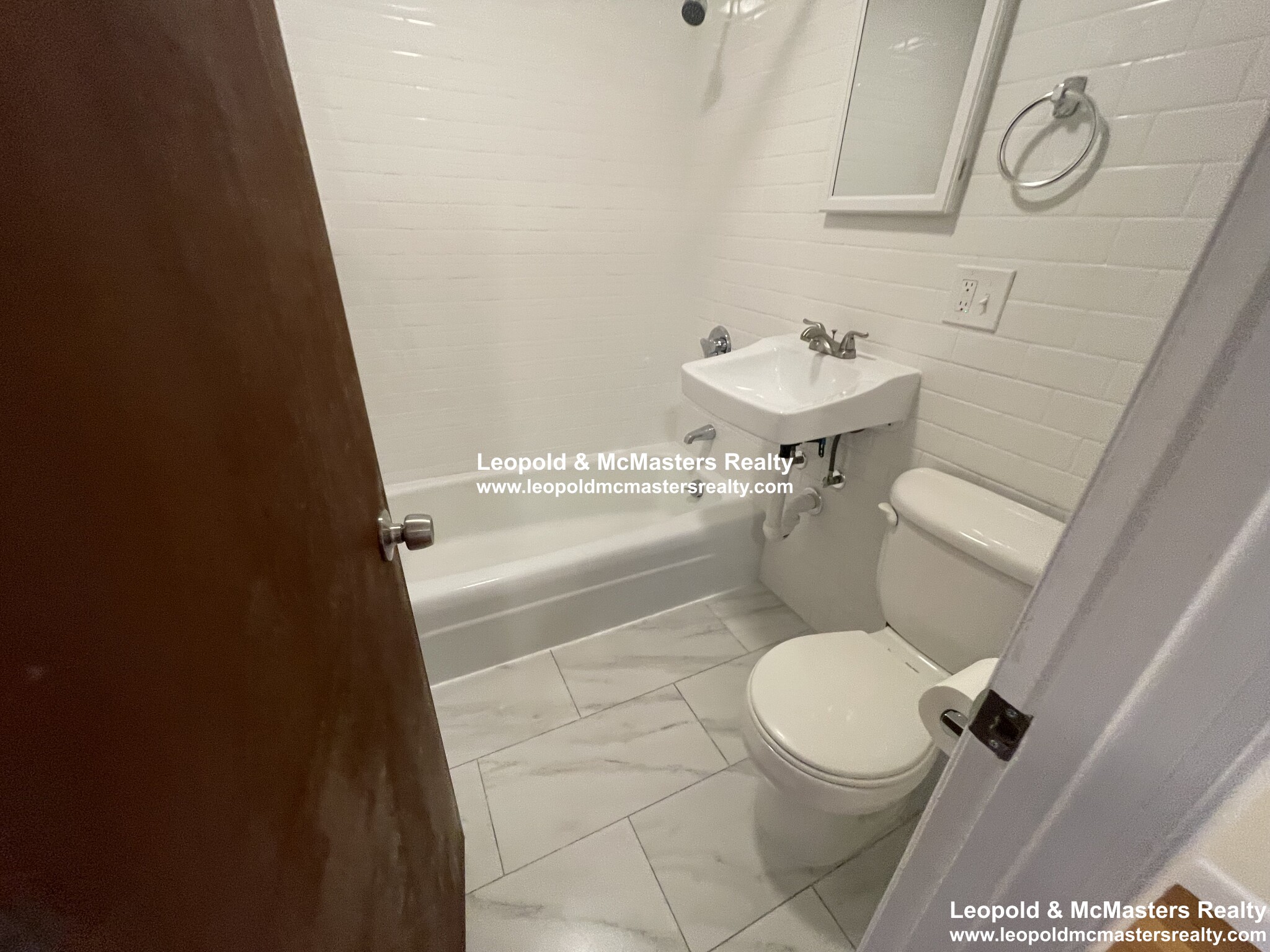 180 North Beacon St, Brighton