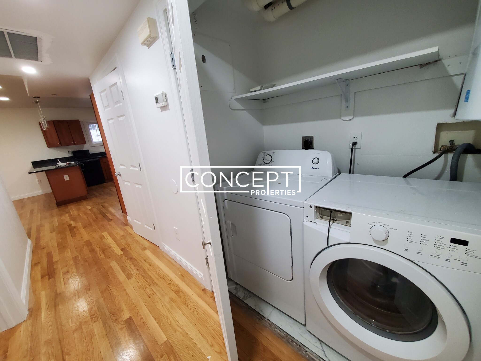 57 Circuit St, Roxbury