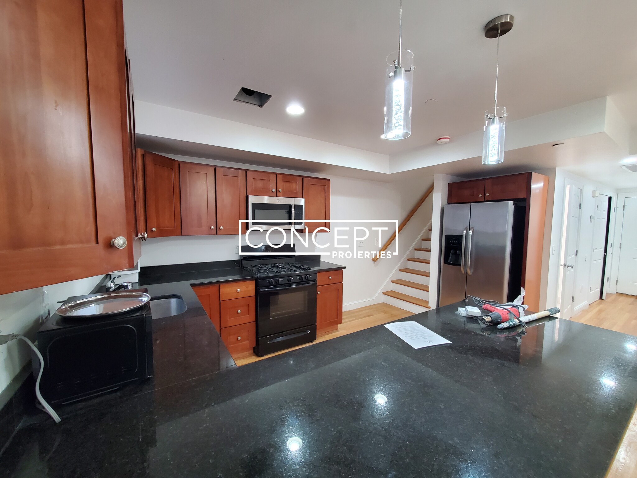 57 Circuit St, Roxbury