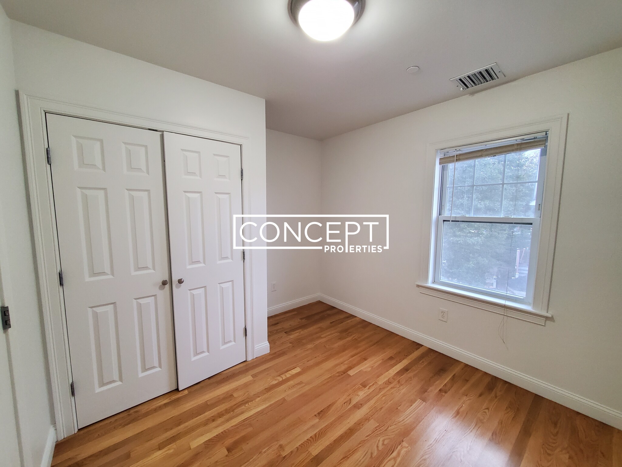 57 Circuit St, Roxbury