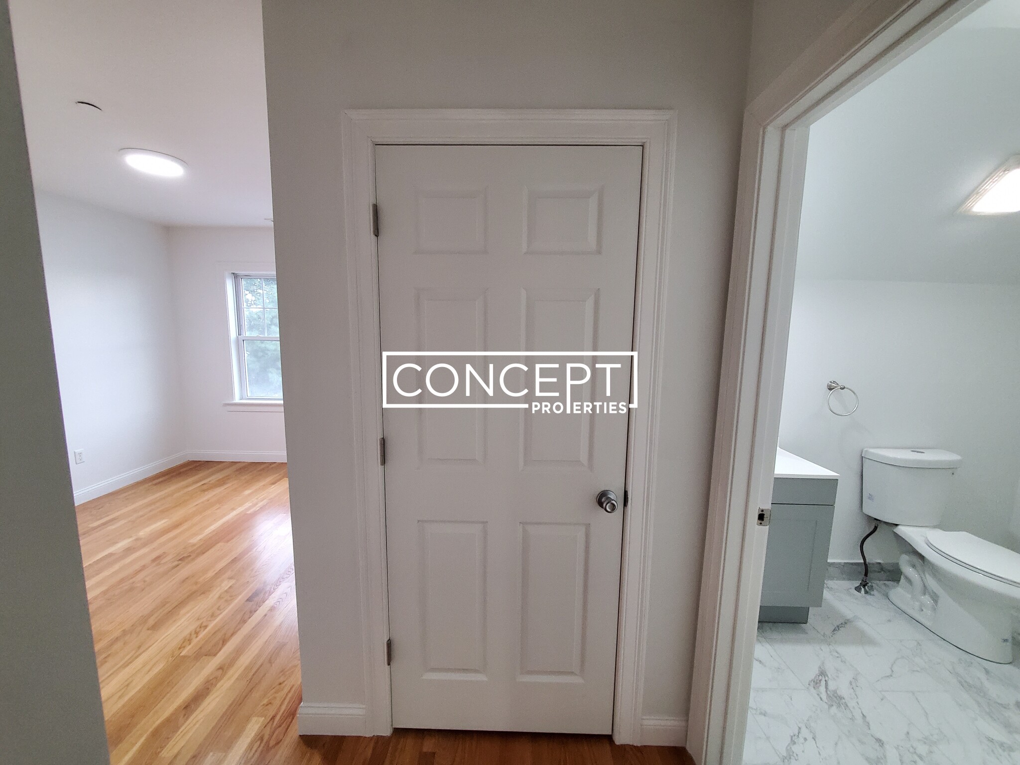 57 Circuit St, Roxbury