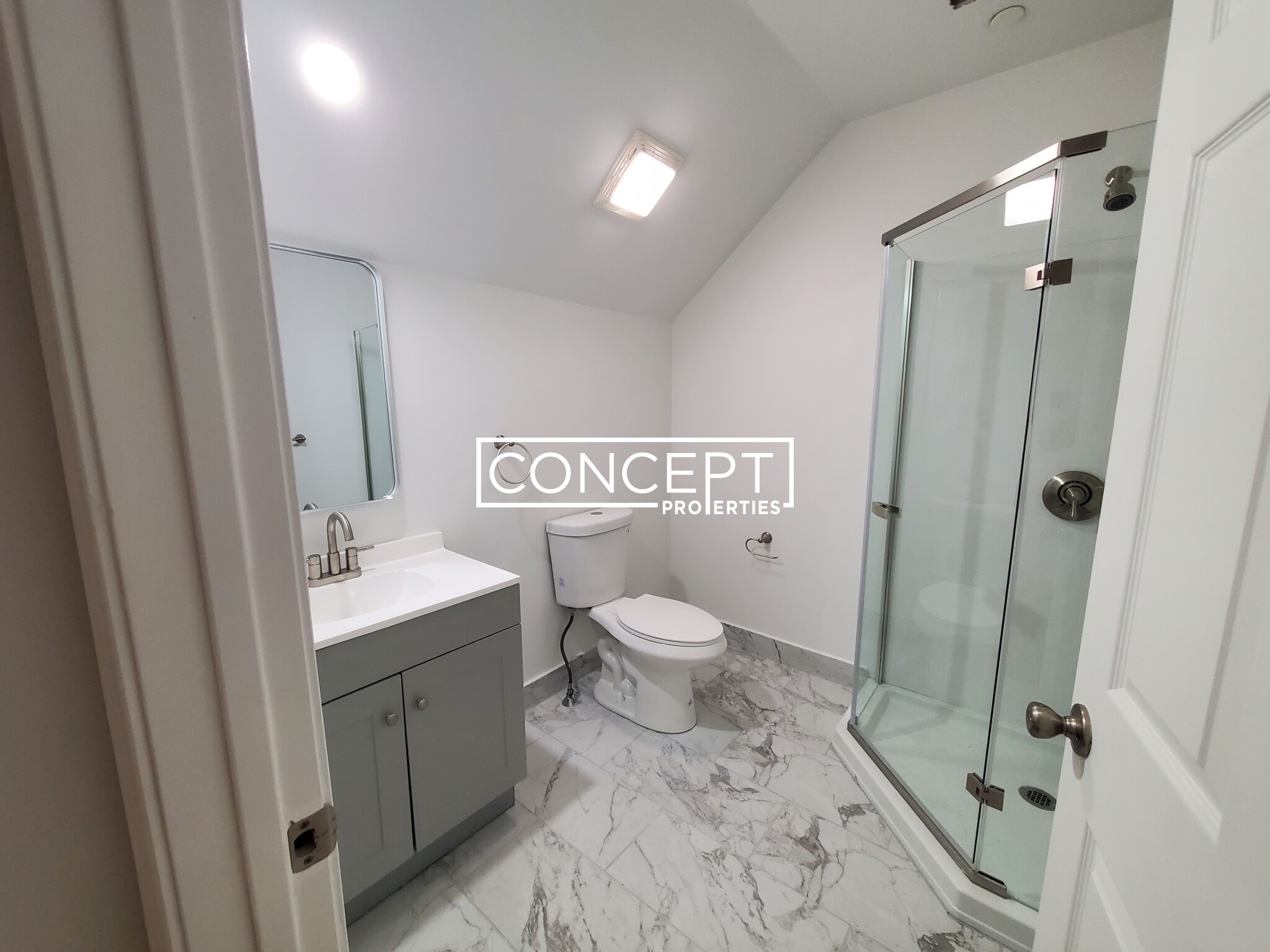 57 Circuit St, Roxbury