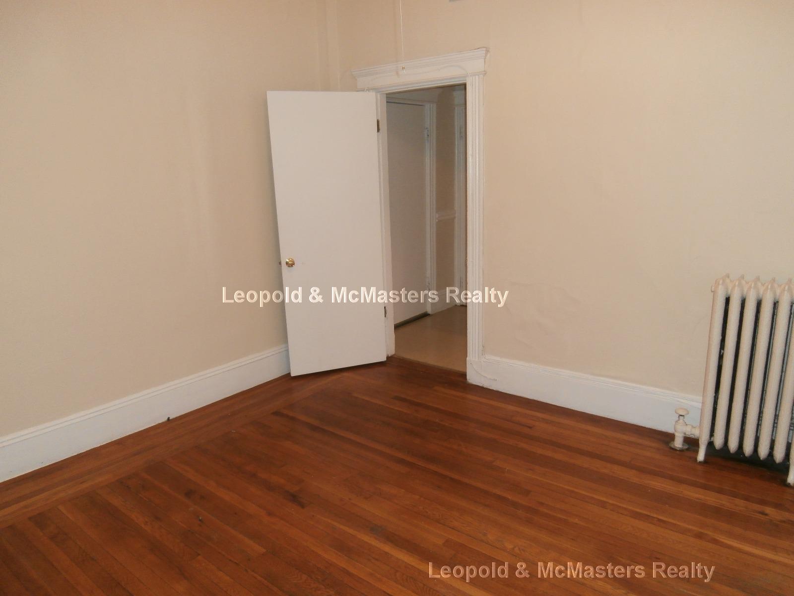 11 Royce Rd, Allston