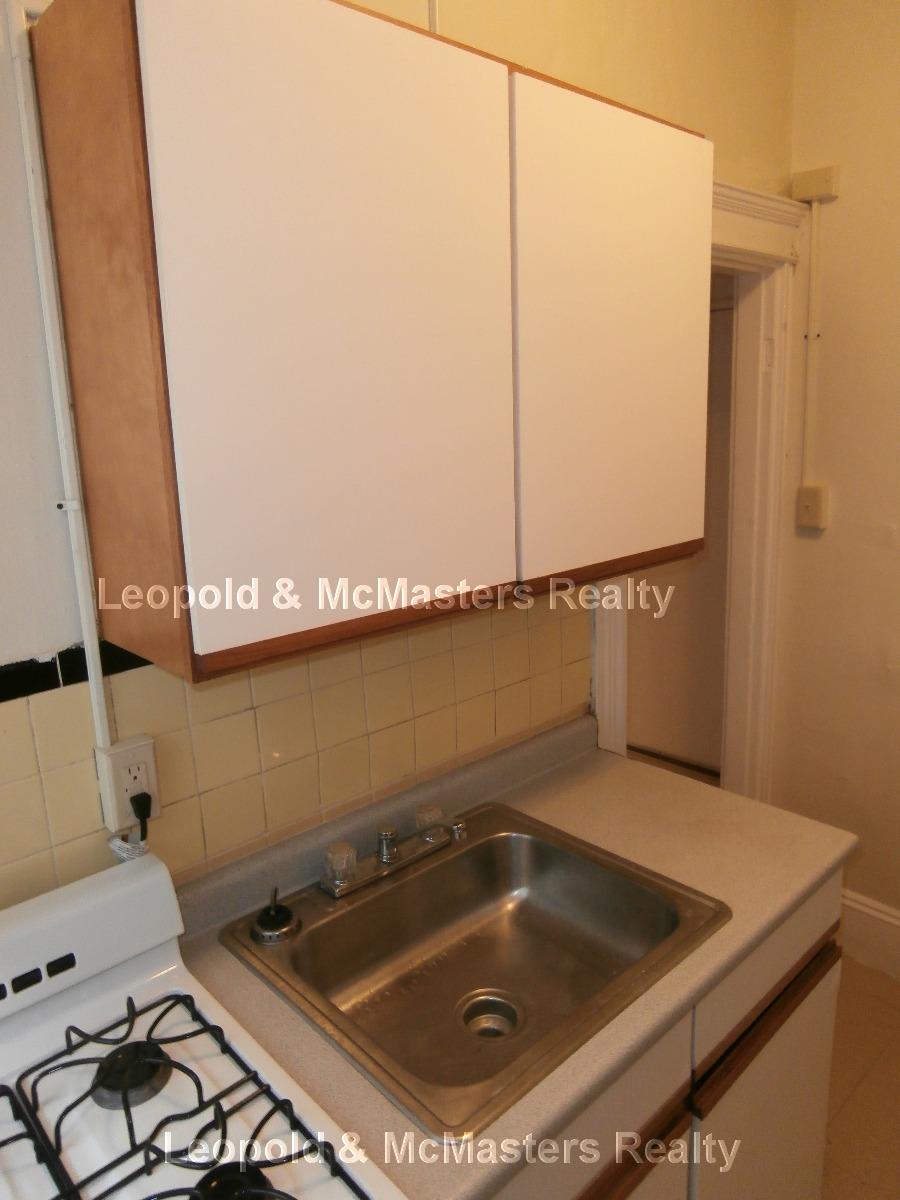 11 Royce Rd, Allston