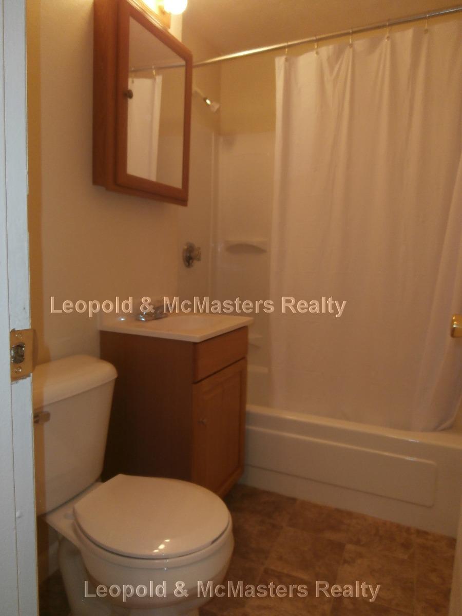 231 Harrison Ave, Chinatown