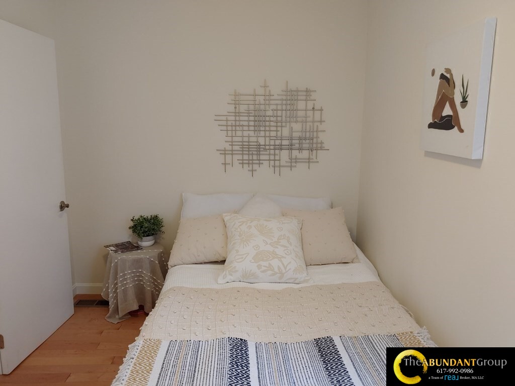 227 Hurley St, East Cambridge