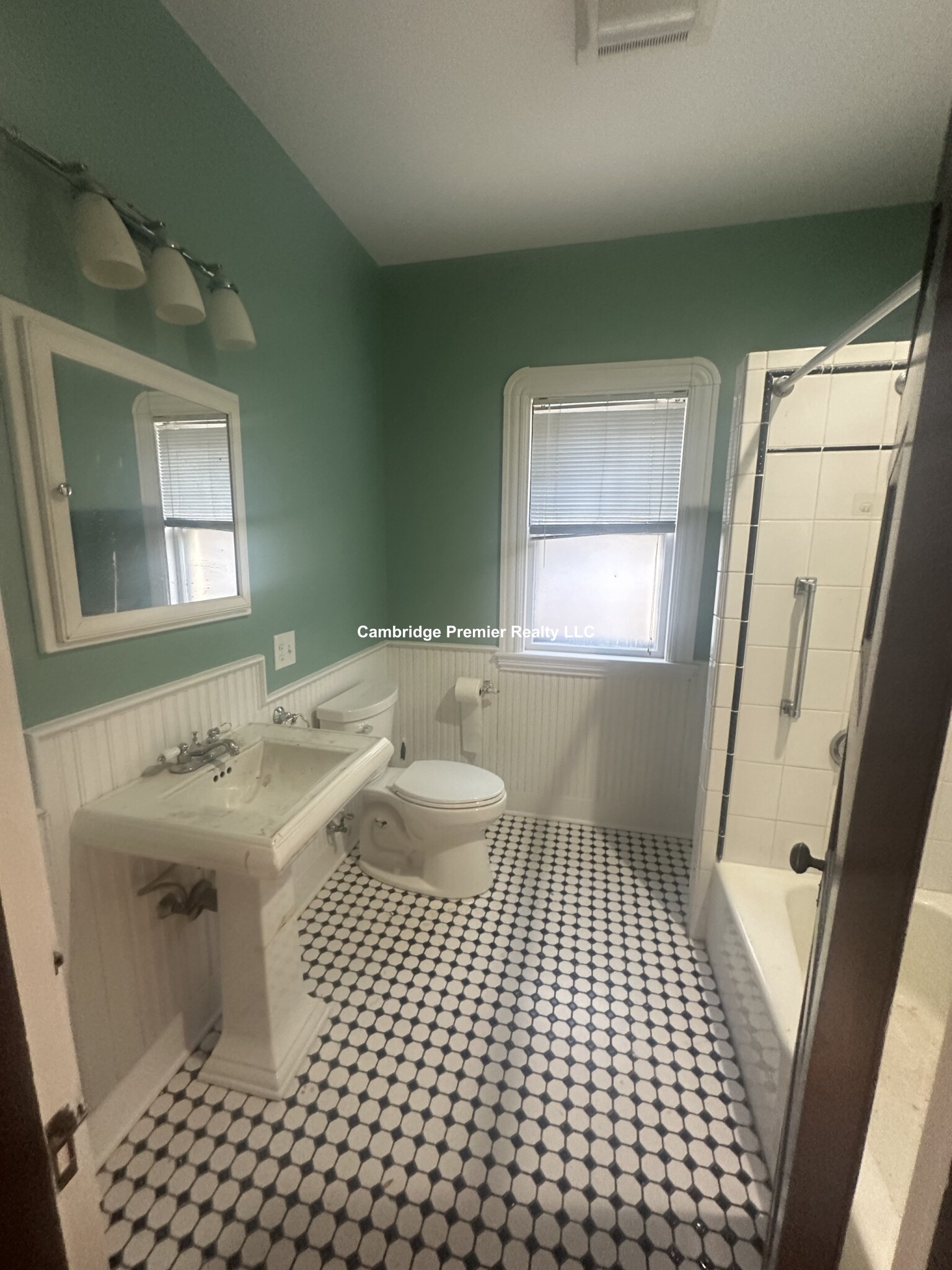 42 Francesca Ave, Davis Square