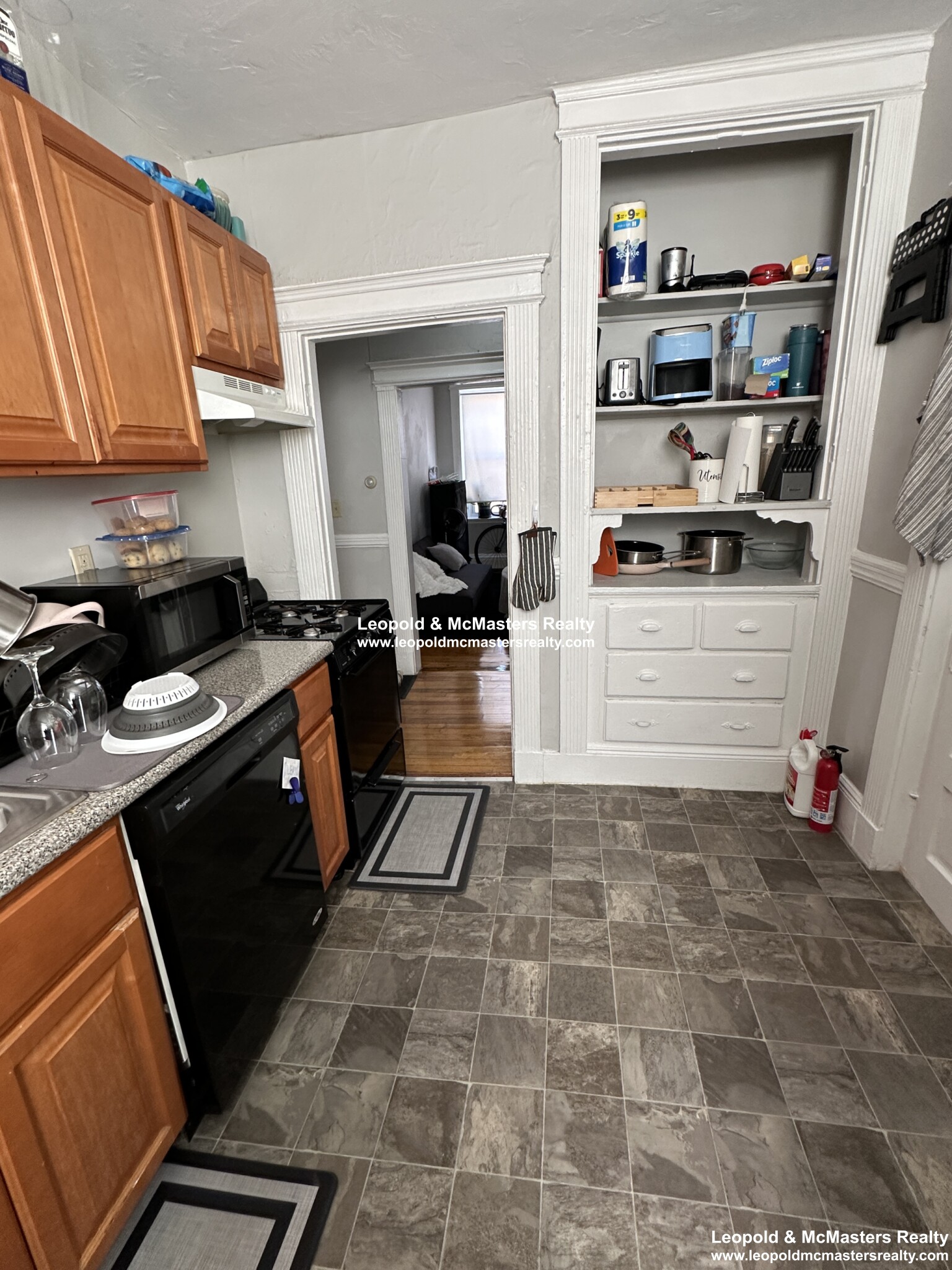 77 Empire St, Allston