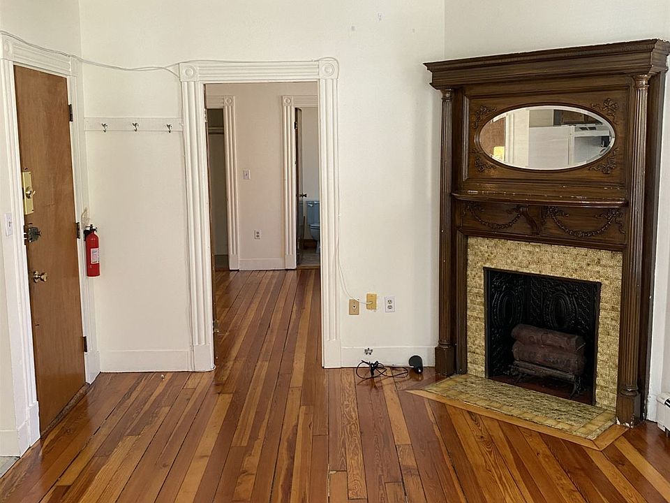 9 Magazine St, Cambridgeport