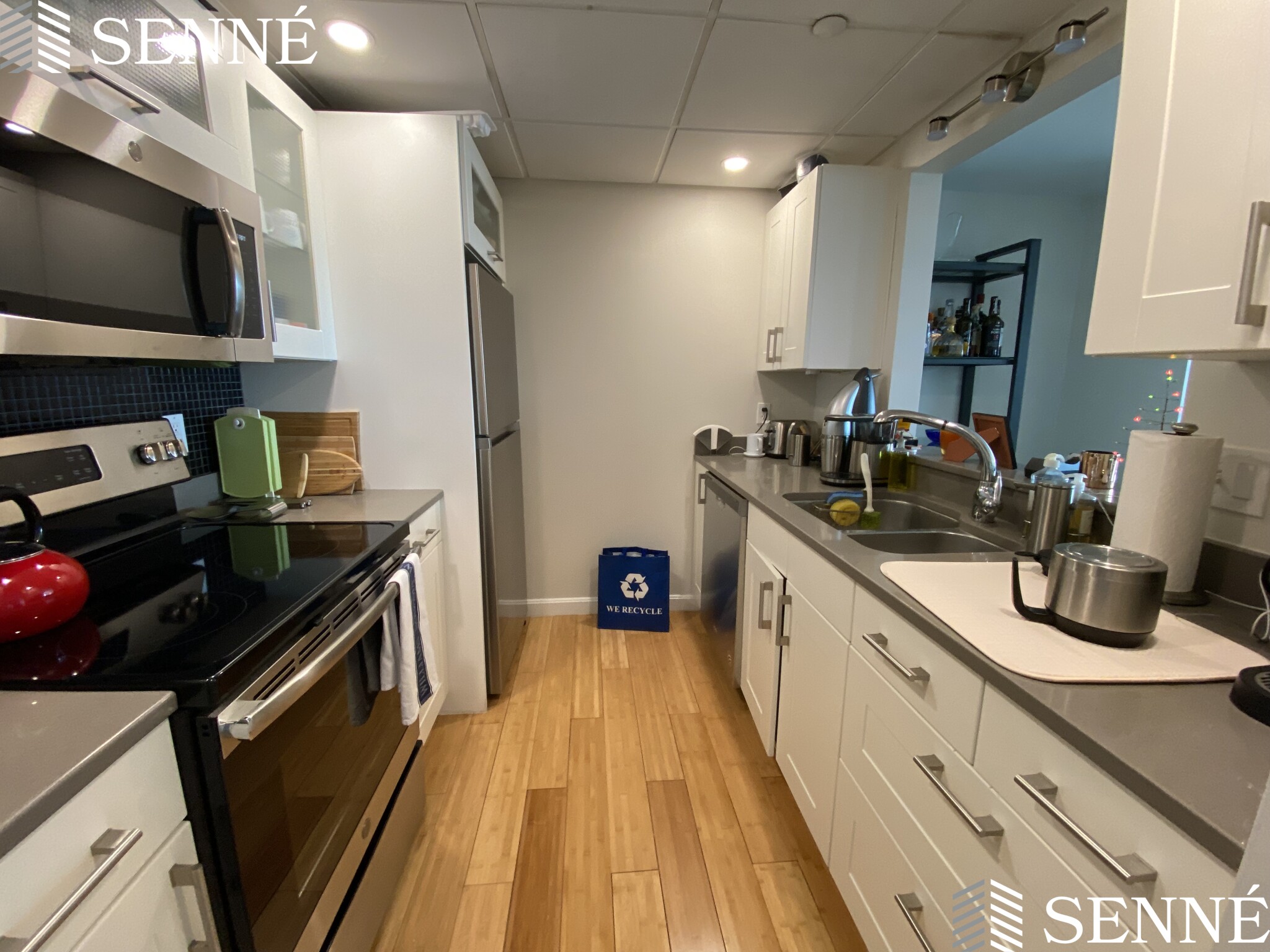 1008 Massachusetts Ave, Riverside