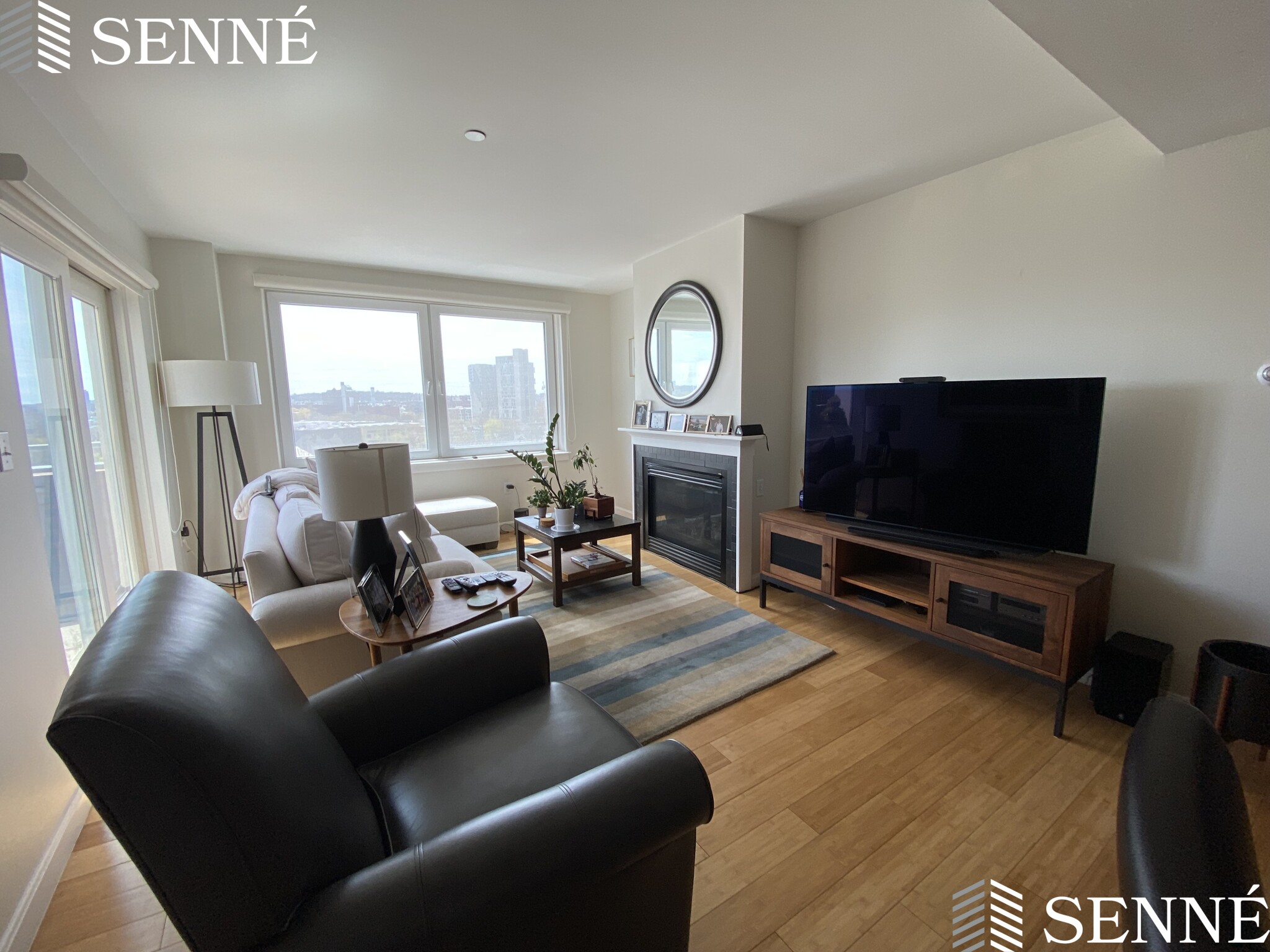 1008 Massachusetts Ave, Riverside