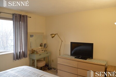 11 Cogswell Ave, North Cambridge