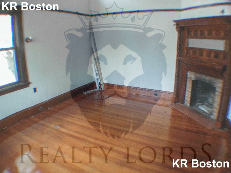 35 Quint Ave, Allston