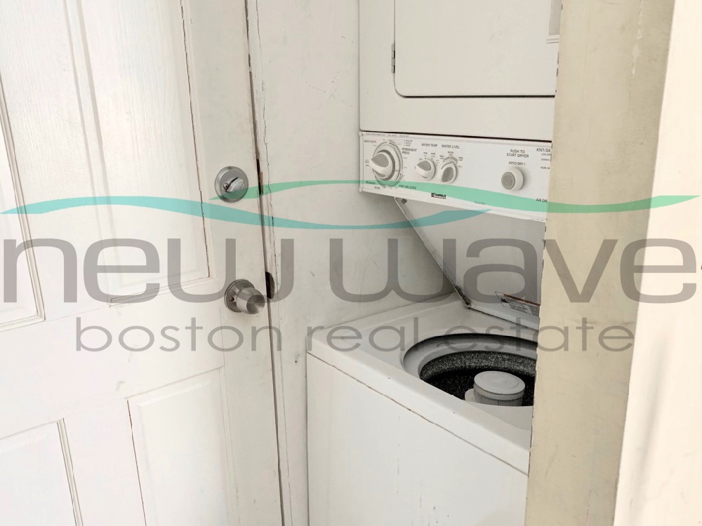 719 Parker St, Mission Hill