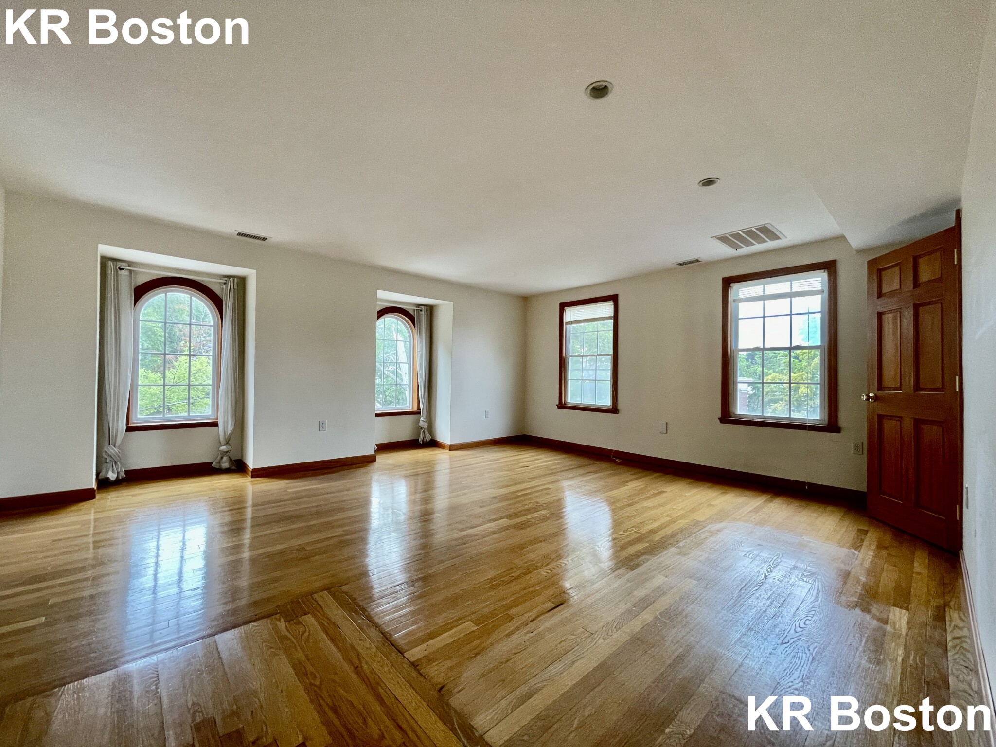 49 Rawson Rd, Washington Square