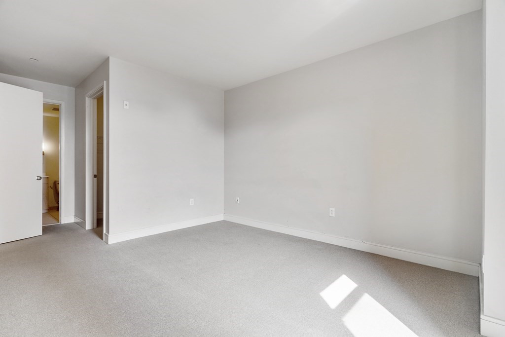 700 Harrison Ave, South End