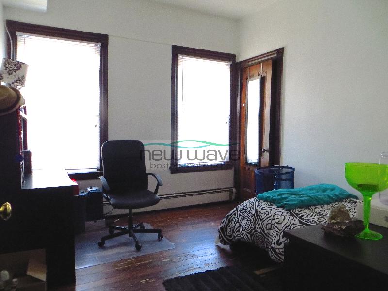 140 Saint Alphonsus, Mission Hill