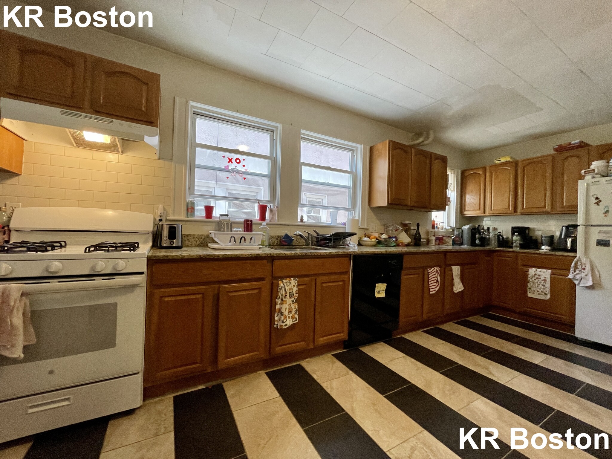 786 Washington St, Chestnut Hill