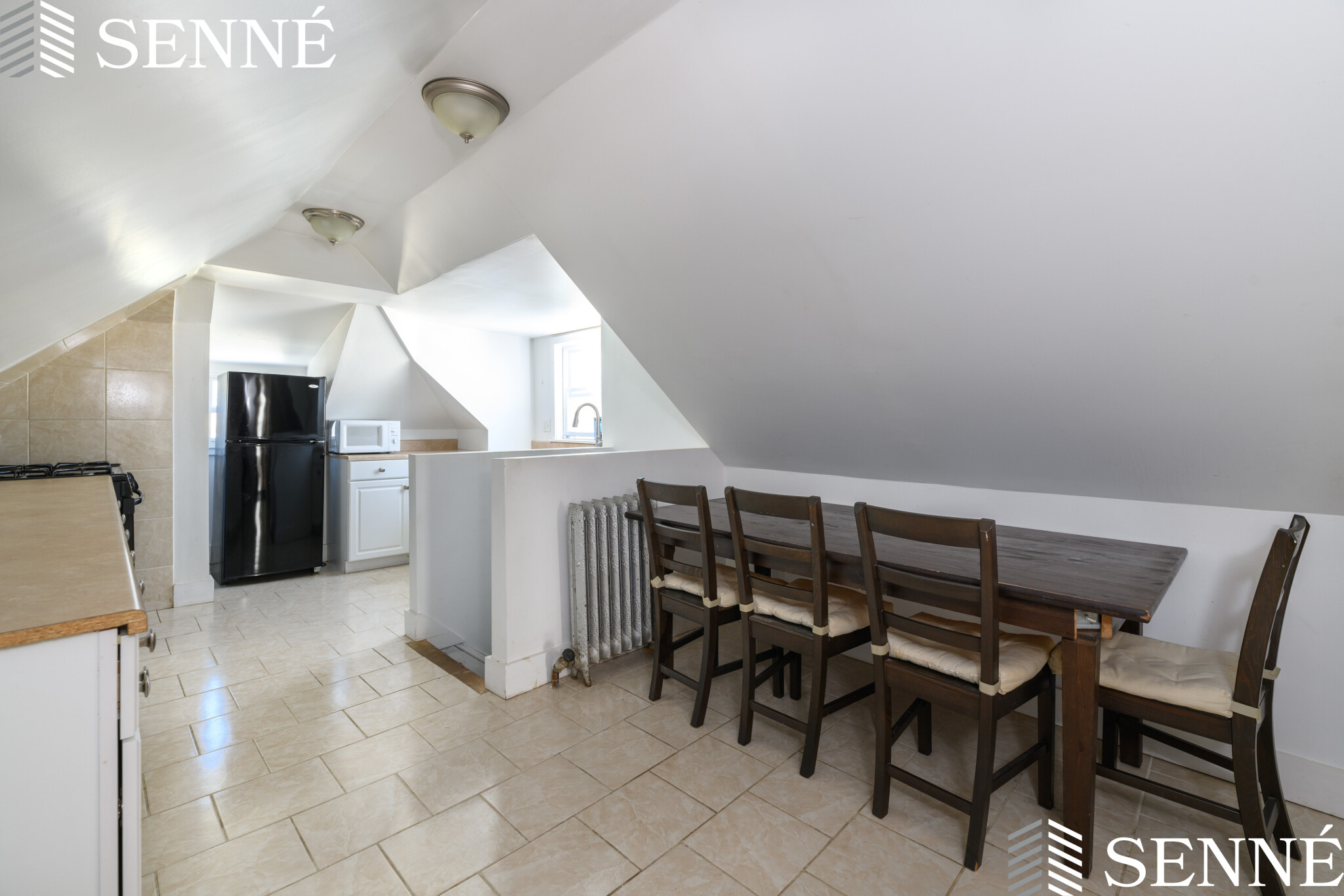 27 Hammond St, Harvard Square