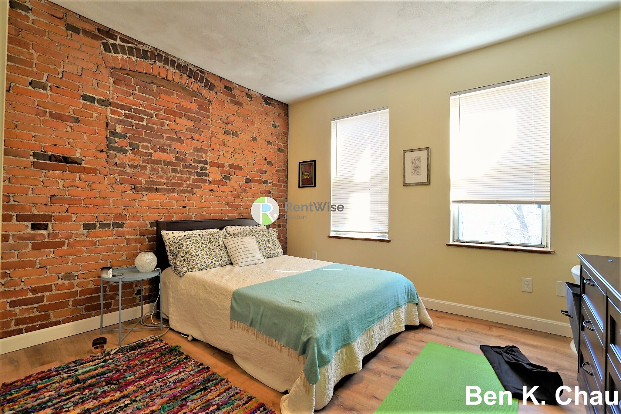 14 Lorraine Ter, Allston